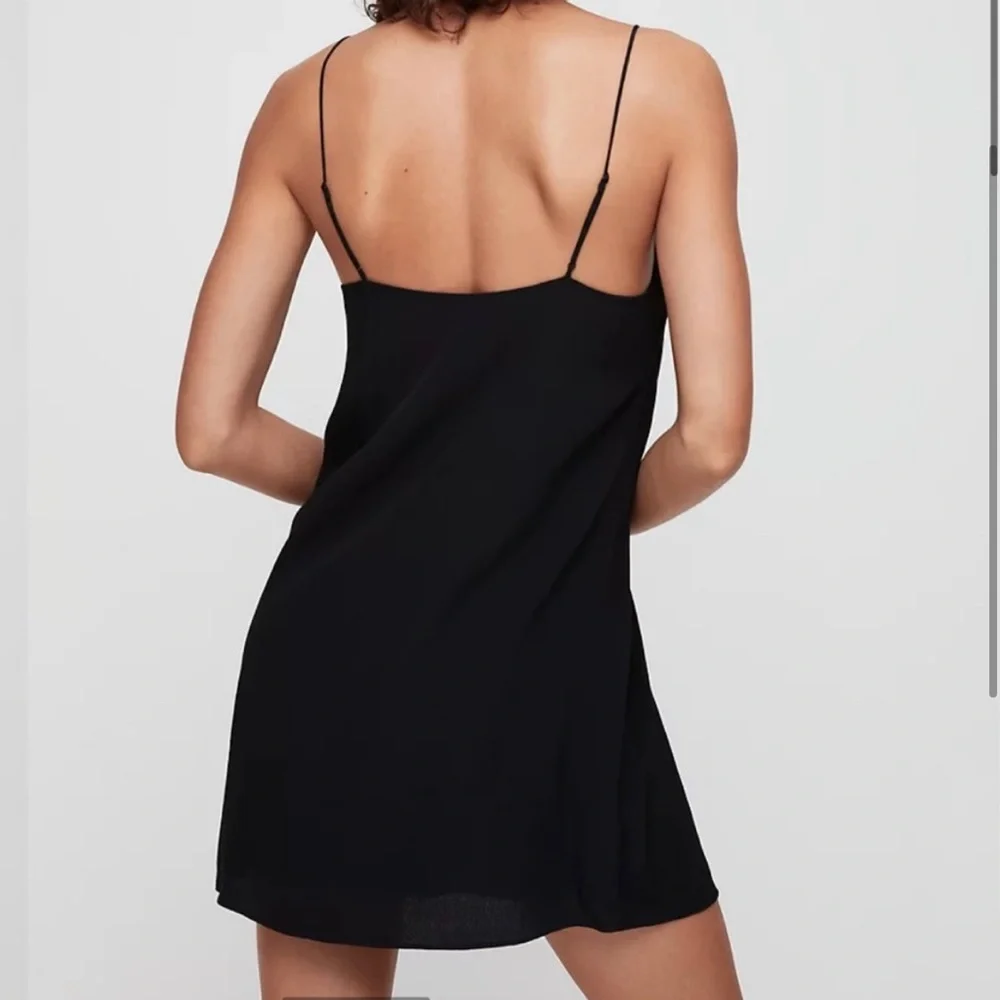 Now available! – Aritzia Wilfred Free Vivienne Slip Dress - Picture 2 of 4